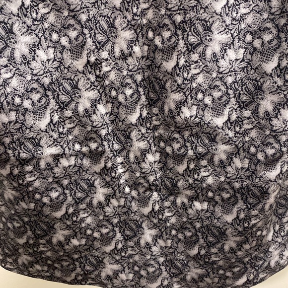 Ann Taylor tank small - Picture 2 of 7